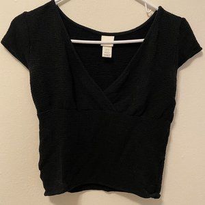 Fitted Chic Black Crop Top